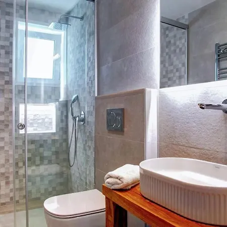Apartment Di Pietra Iii