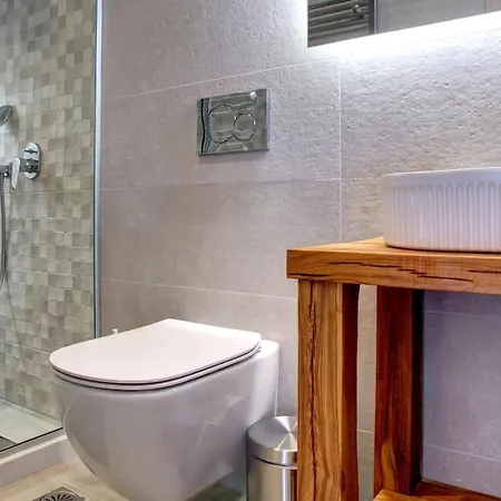 Apartment Di Pietra Iii